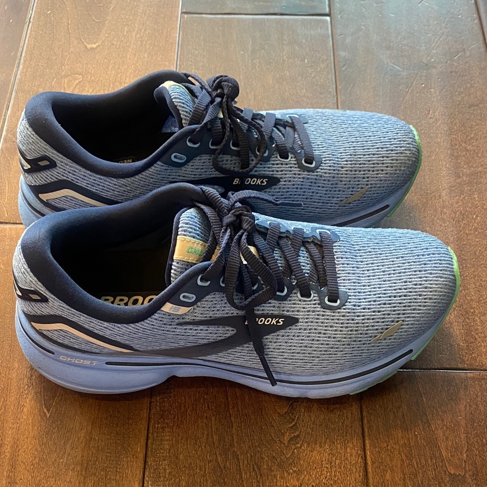 Brooks Women’s Ghost Running Shoes - Light Blue/Navy - Picture 3 of 6